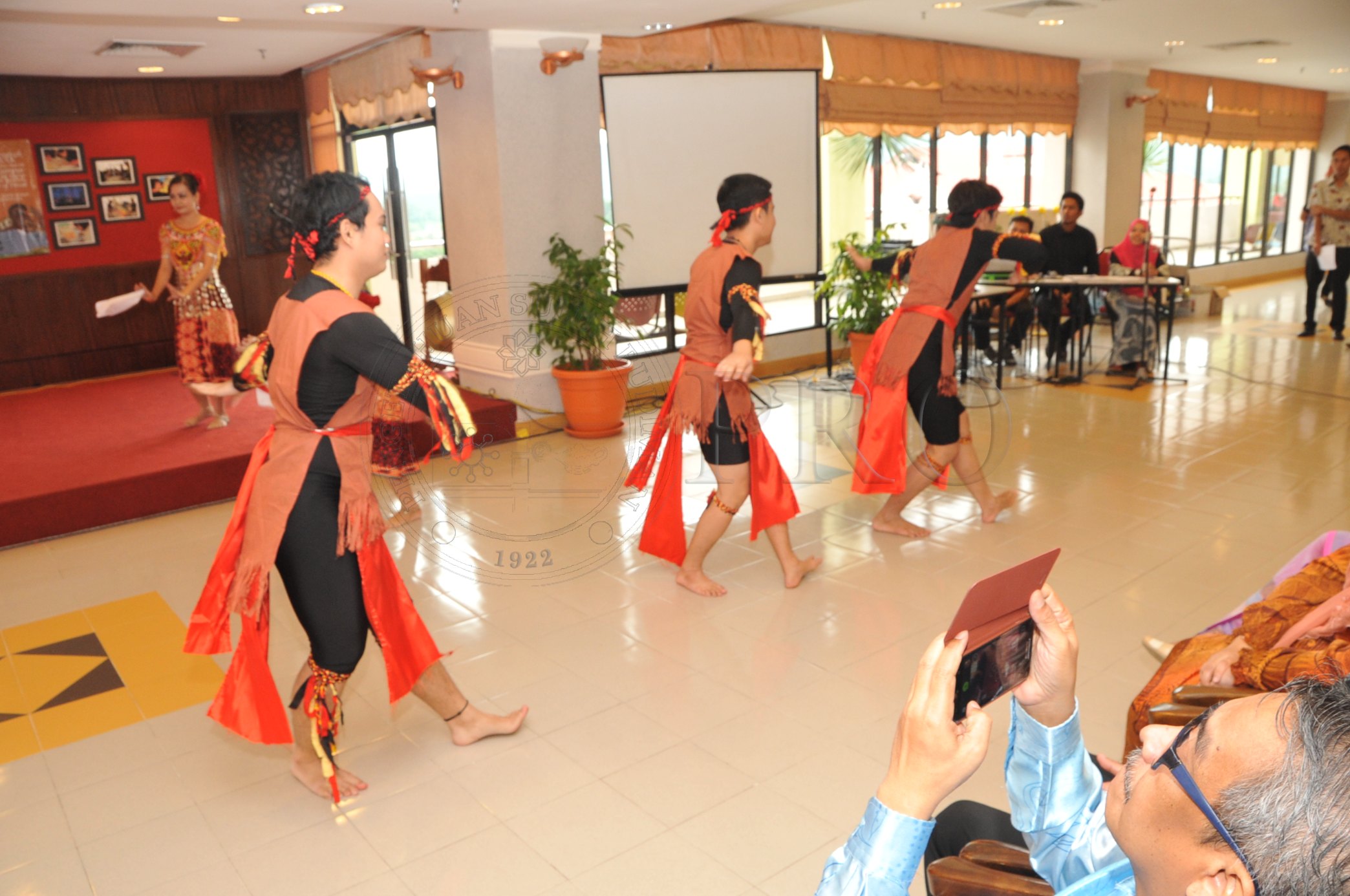 PRO 14 45 THAKSIN PRO 5761